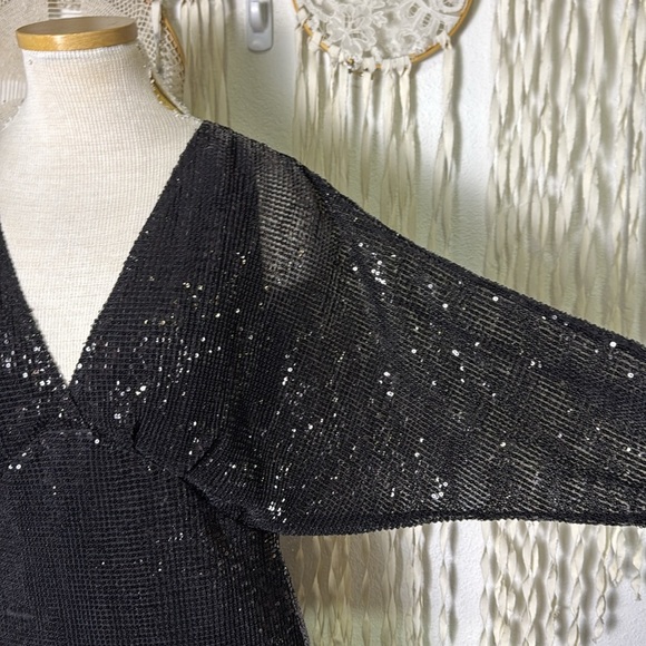 ASTR Black Dolman Sleeve Sequined Mini Dress with Open Back Size Small - Picture 11 of 16